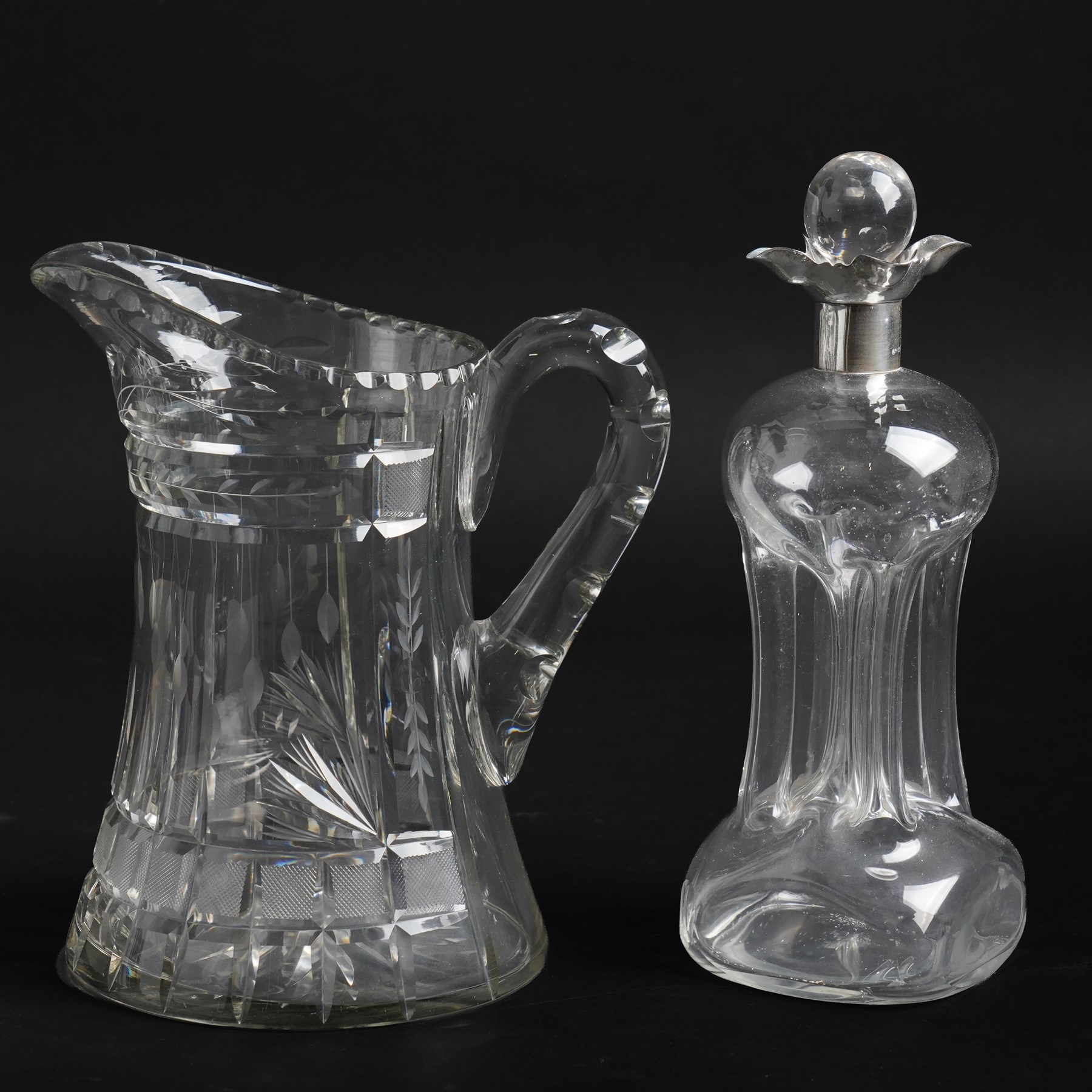 Edwardian glass glug glug decanter with silver collar H23cm Birmingham 1901 Maker John Grinsell & Sons and a cut and etched glass jug (2)