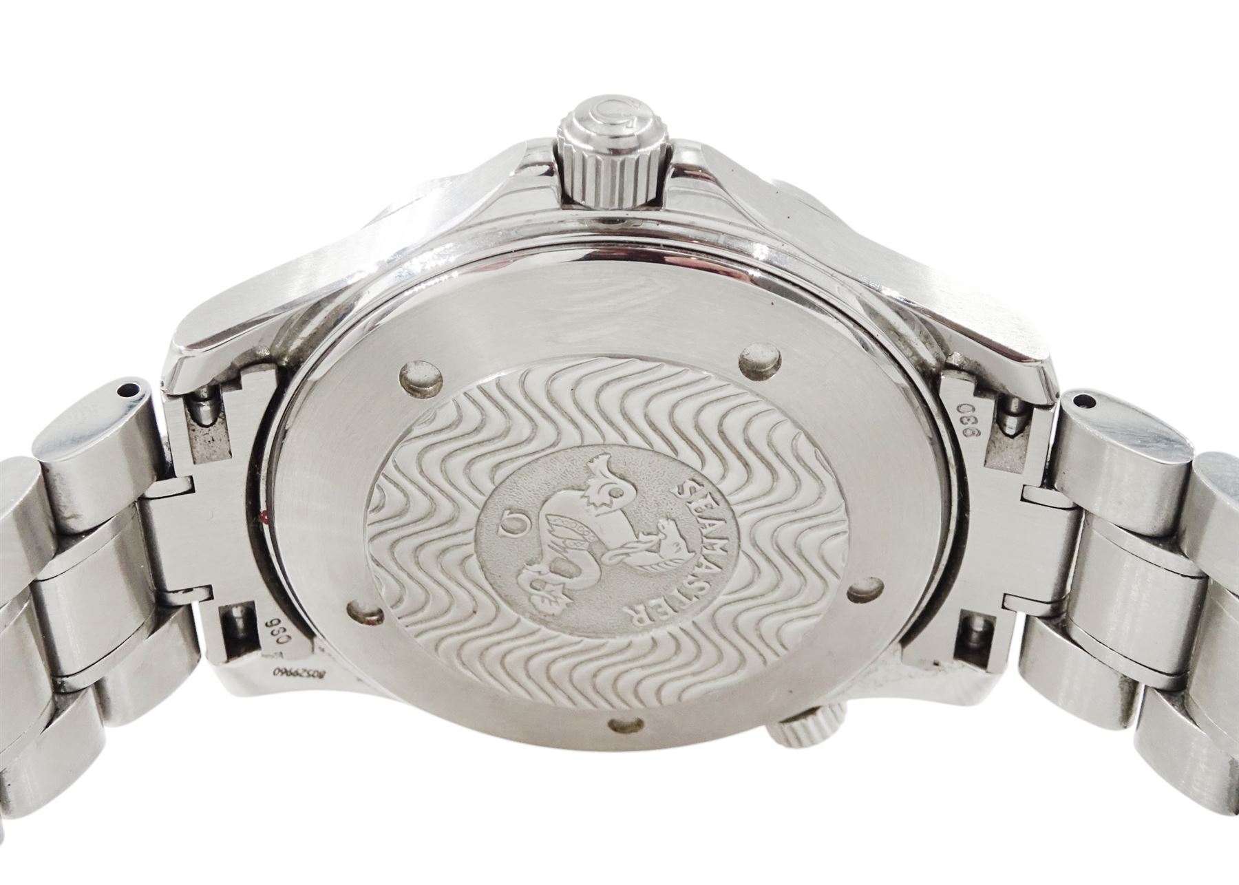 Omega Seamaster gentleman's stainless steel automatic wristwatch, Ref. 168 1640, Cal. 1120, serial No. 80529960, blue wave dial with date aperture and unidirectional rotating bezel, on original stainless steel strap with fold-over clasp, boxed with receipt