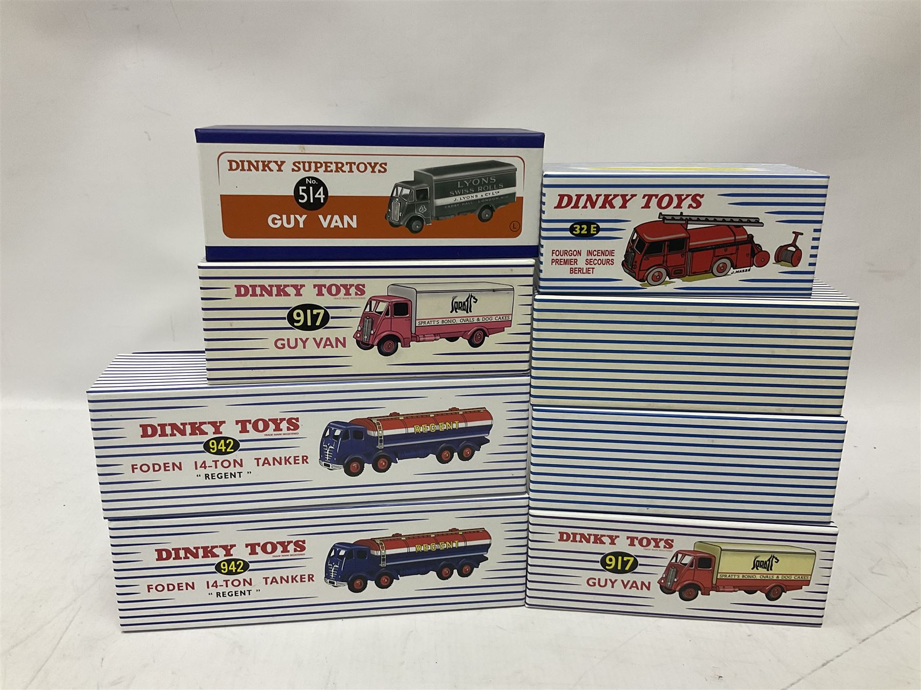 Dinky (Atlas Editions) - thirteen commercial vehicles comprising