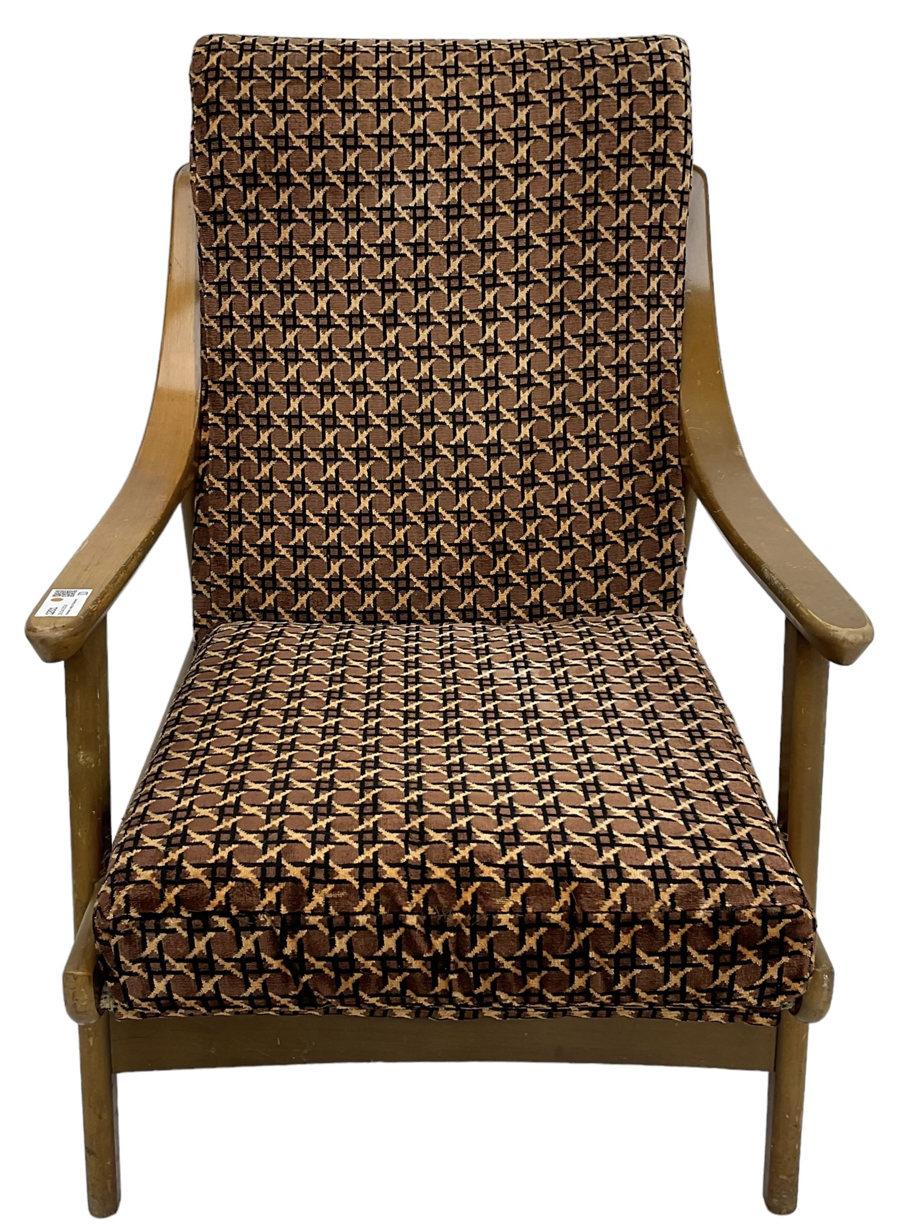 Mid-20th century easy open armchair, upholstered in patterned neutral fabric