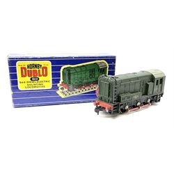 Hornby Dublo - three-rail Class 08 0-6-0 Diesel Electric Shunting locomotive No.D3763 with instructions in blue striped box