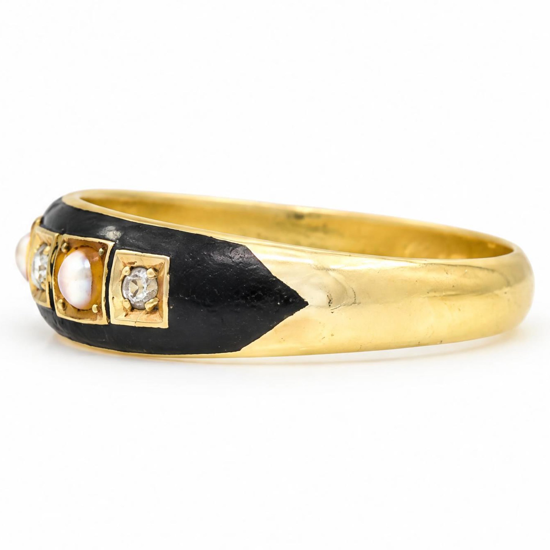 Victorian 18ct gold diamond, pearl and enamel mourning ring, square set with three old cut diamonds and two split pearls, with black enamel surround, Chester 1900
