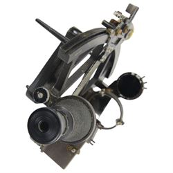 1940s Husun Plath sextant no. 25783 in black finish, contained in fitted wooden case with service label dated 1945