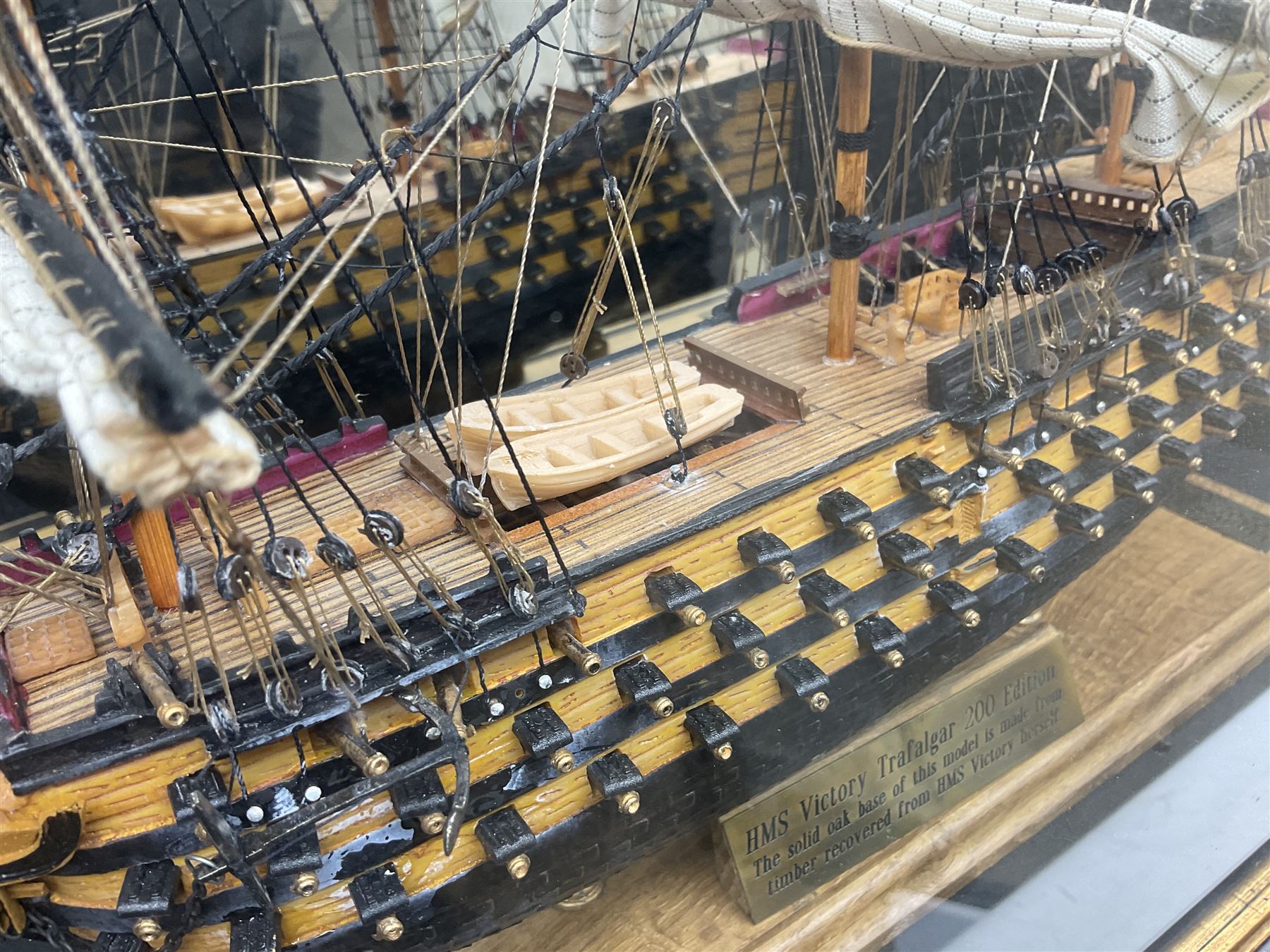 Nauticalia limited edition HMS Victory Trafalgar 200 Edition, in glass case, with certificate, model number 503 of 1805, H50cm, L57cm, D20cm
