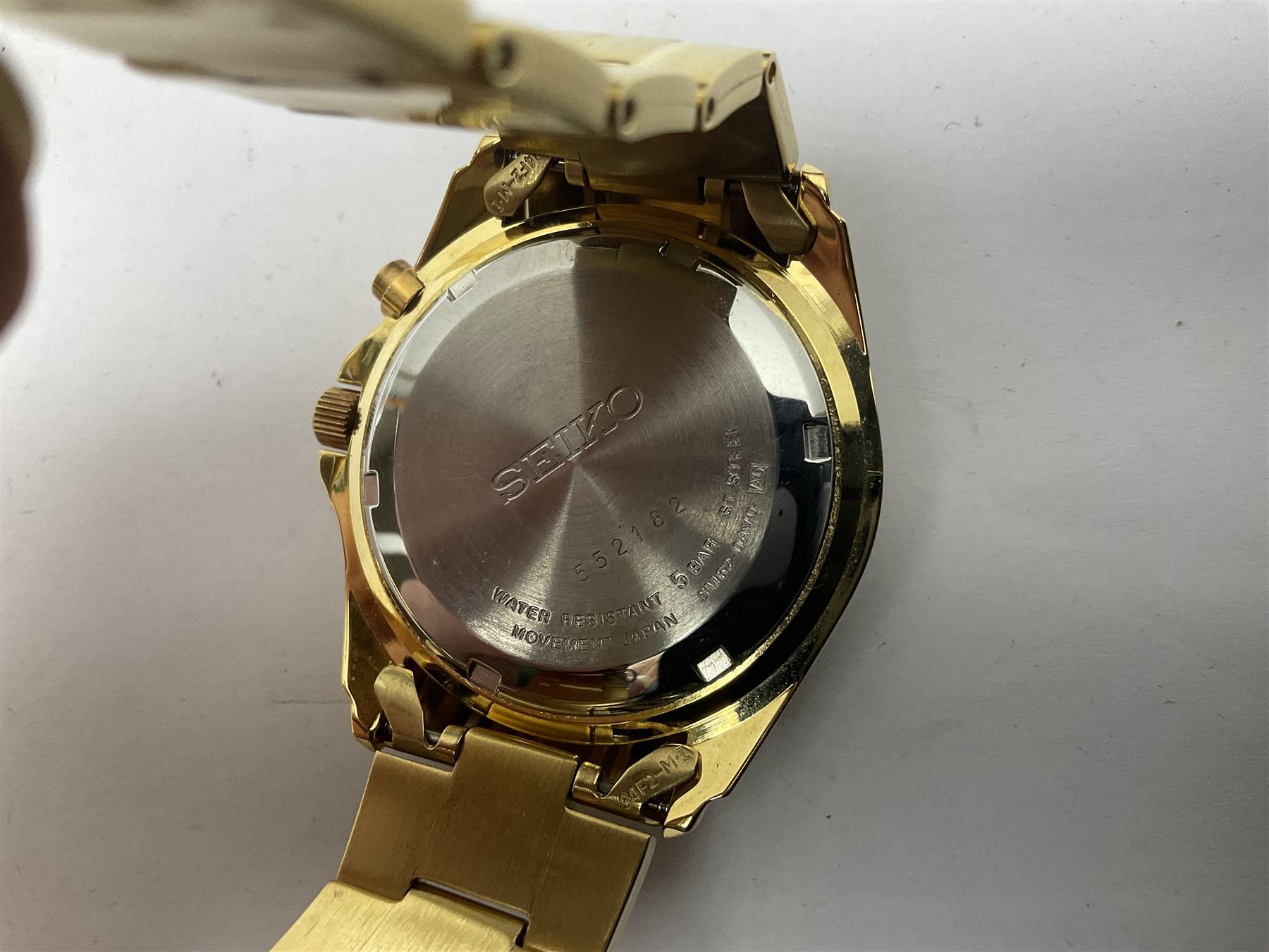 Four gentlemans wristwatches including Seiko Kinetic 50M, Pulsar, Sekonda and Constantin Quartz, boxed, together with a ladies Accurist wristwatch