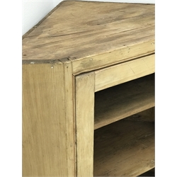 Victorian pine corner cabinet, single door, three shelves, W76cm, H114cm, D44cm