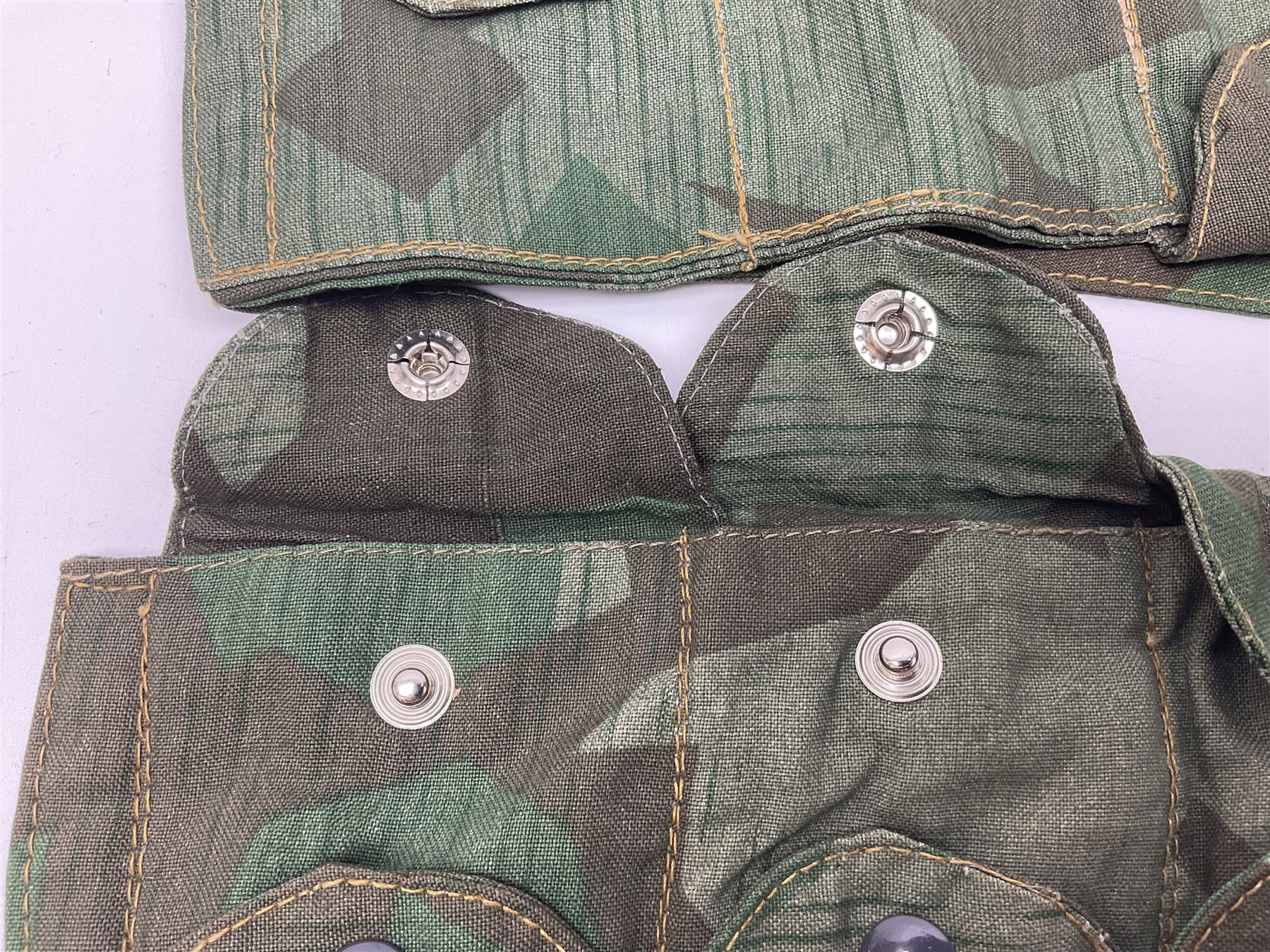 WW2 German Luftwaffe Parachutist's camo bandolier; stamped 0/0510/0052 1943