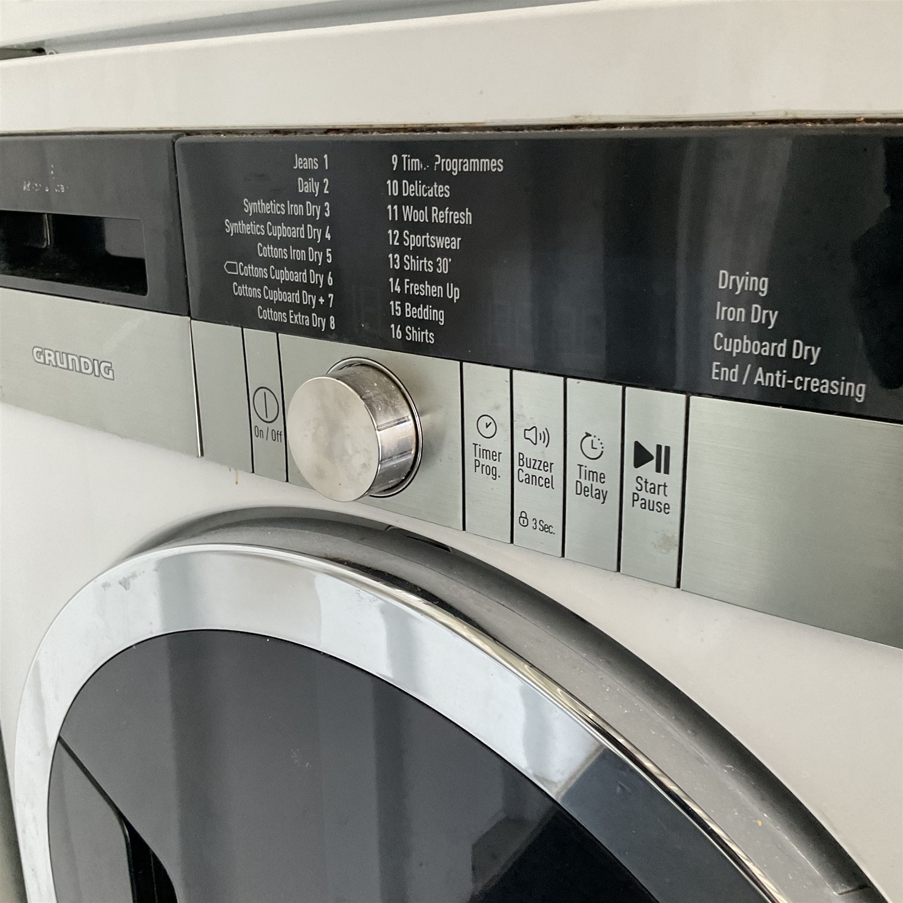 Grundig 8kg condenser tumble dryer - THIS LOT IS TO BE COLLECTED BY APPOINTMENT FROM DUGGLEBY STORAGE, GREAT HILL, EASTFIELD, SCARBOROUGH, YO11 3TX