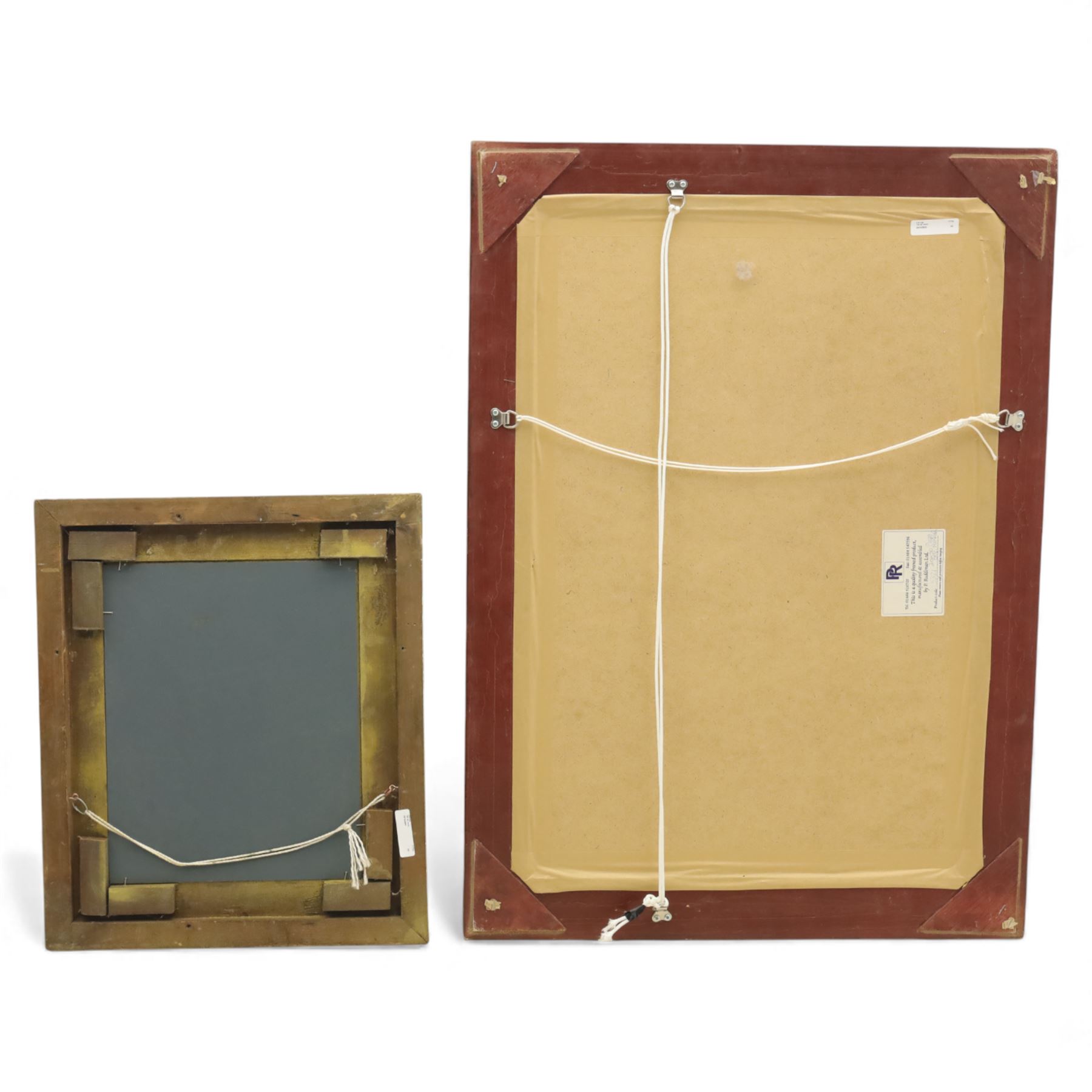 Two late 20th century gilt mirrors, foliate and dart detailing to the frame (H 92cm, W 66cm; H 53cm W 45cm)