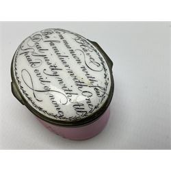 Late 18th century Staffordshire enamel patch box, of oval form with pink base, the hinged cover inscribed 'Have Communion with few, Be familiar with One, Deal justly with All, Speak evil of none' upon a white ground, opening to reveal mirror beneath, W4cm