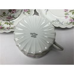 Limoges Haviland pattern coffee service for eight, comprising coffee pot, covered sucrier, milk jug, dessert plates, cups and saucers (27)