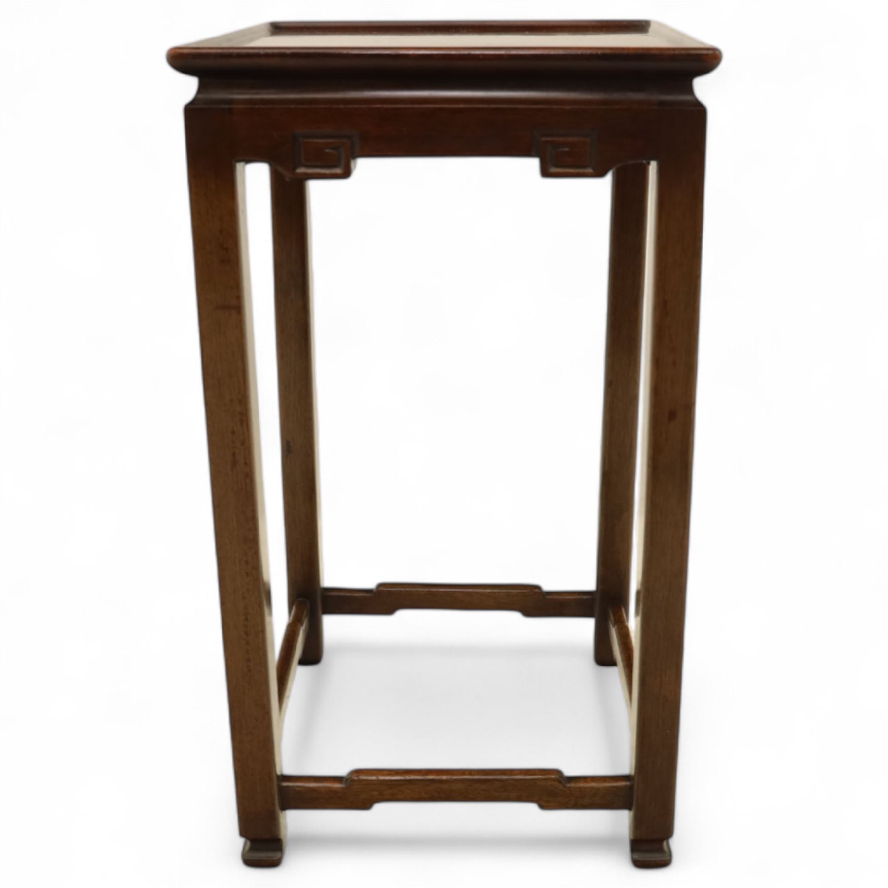 Whytock & Reid, Edinburgh  - Edwardian nest of three Chinese-style solid mahogany occasional tables, rectangular top with finely moulded edge above slim square section legs with subtly chamfered inner edges, joined by H-shaped stretchers, largest W40xD33xH52cm