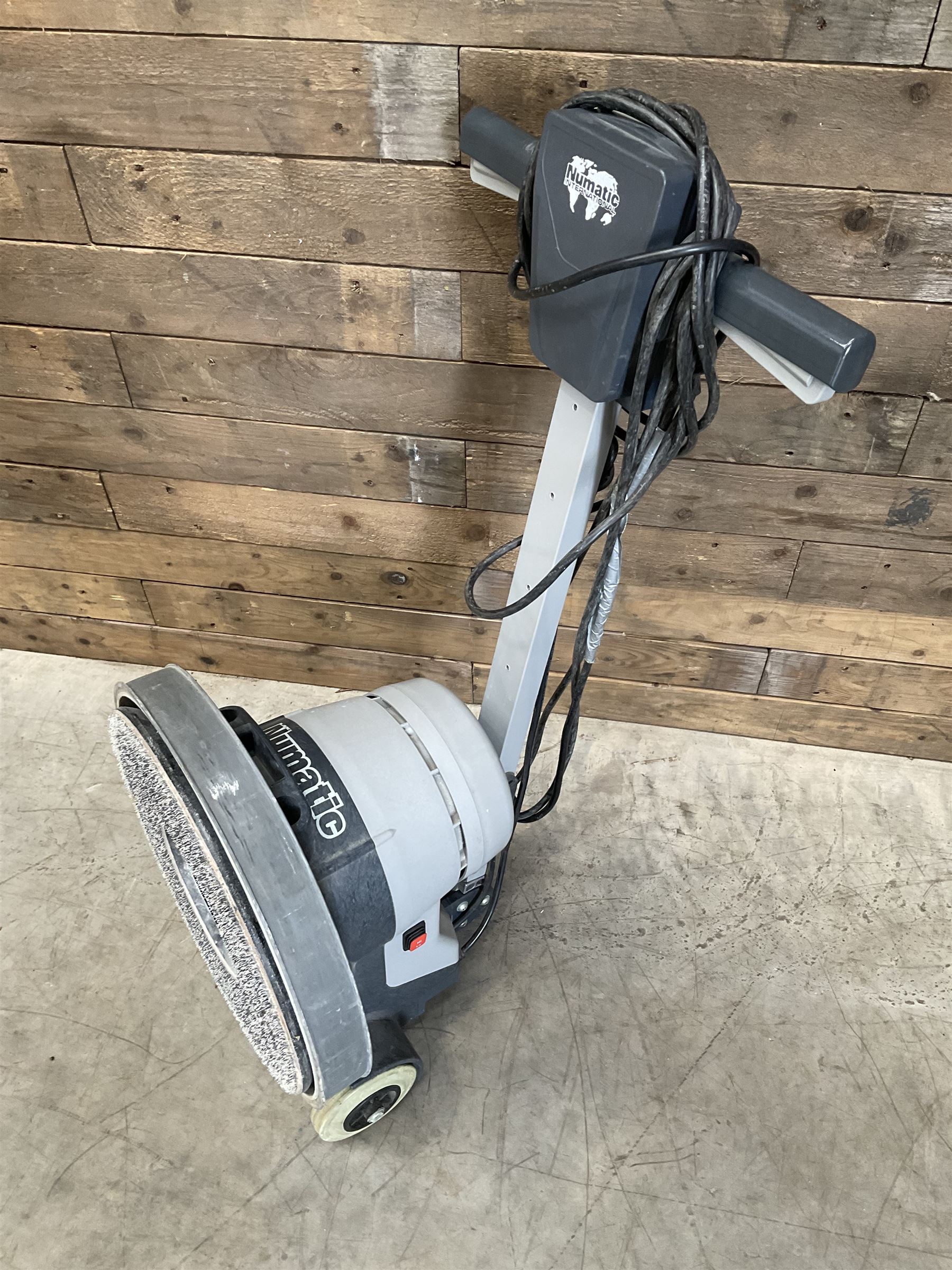 Numatic NST-1530 professional floor polisher 