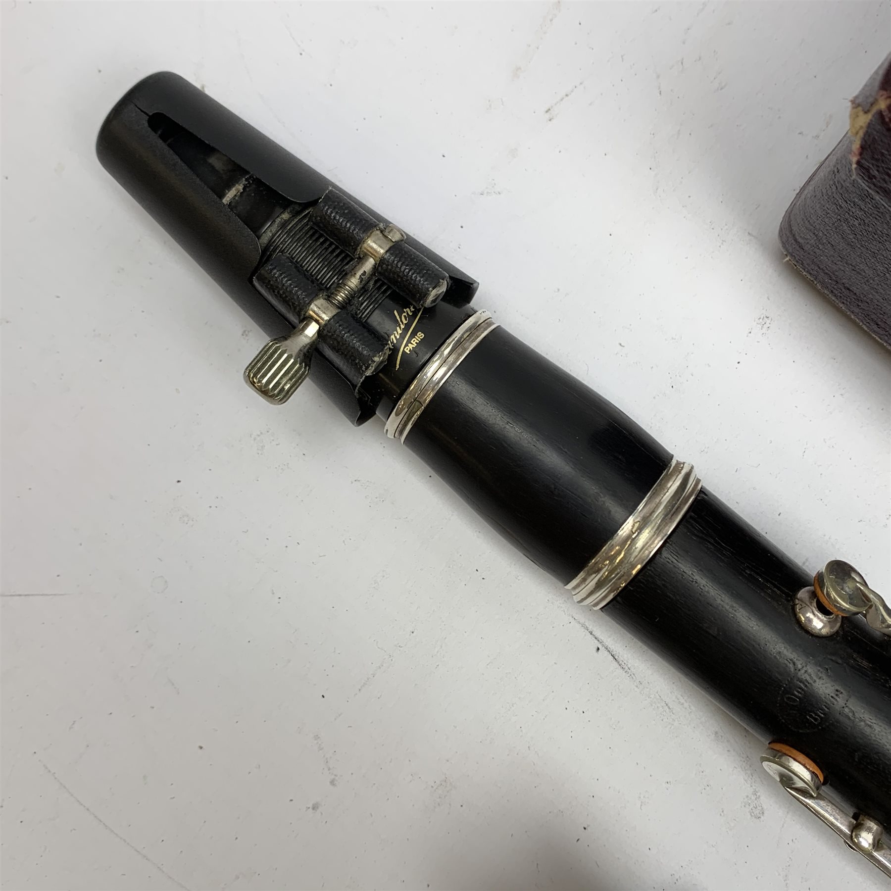 Oskar Oehler Berlin five-piece blackwood clarinet in fitted hard carrying case