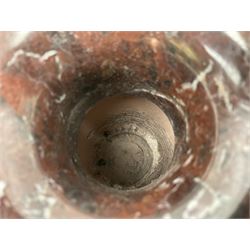 Red marble vase, of baluster form upon a stepped foot, H20cm 