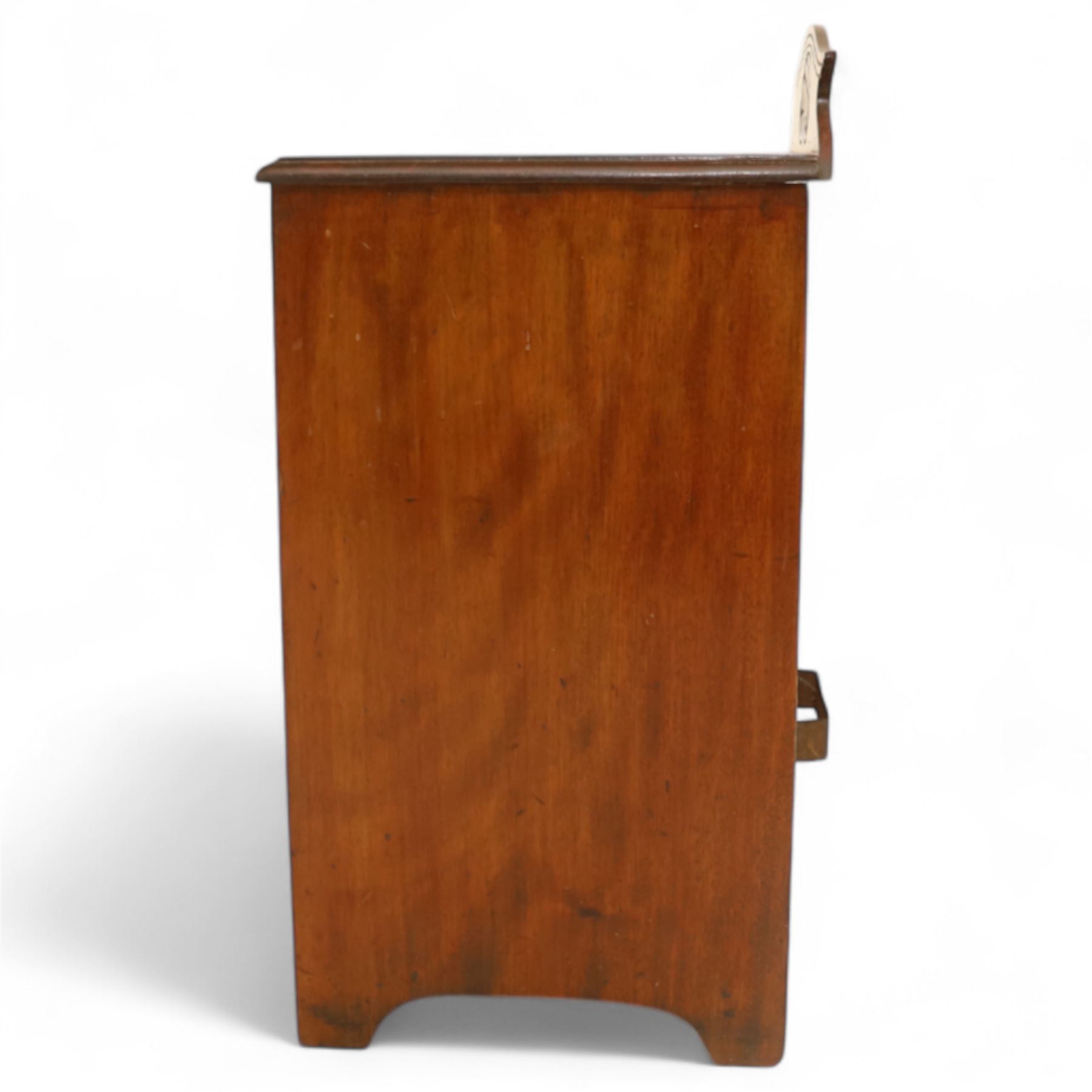 19th century mahogany coal scuttle, shaped raised back carved with shell fan motif, swing front enclosing original removable metal liner with handle, panelled front with cast drop handle, over slatted undertier (H 65cm, W 33cm, D 34cm)
Early 20th century mahogany magazine table, rectangular top and undertier decorated with gilt foliate and scroll marquetry, shaped pierced side rails forming magazine divisions, on square tapering supports (H 70cm, W 71cm, D 45cm)