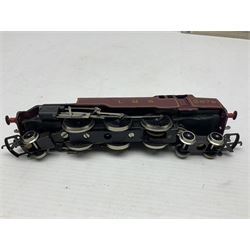 Wrenn '00' gauge - three 4MT Standard 2-6-4 tank locomotives - No.2679 LMS Lined Maroon; boxed with instructions; No.8230 in GWR Green; and No.80033 in BR Lined Black; both in associated Wrenn boxes (3)