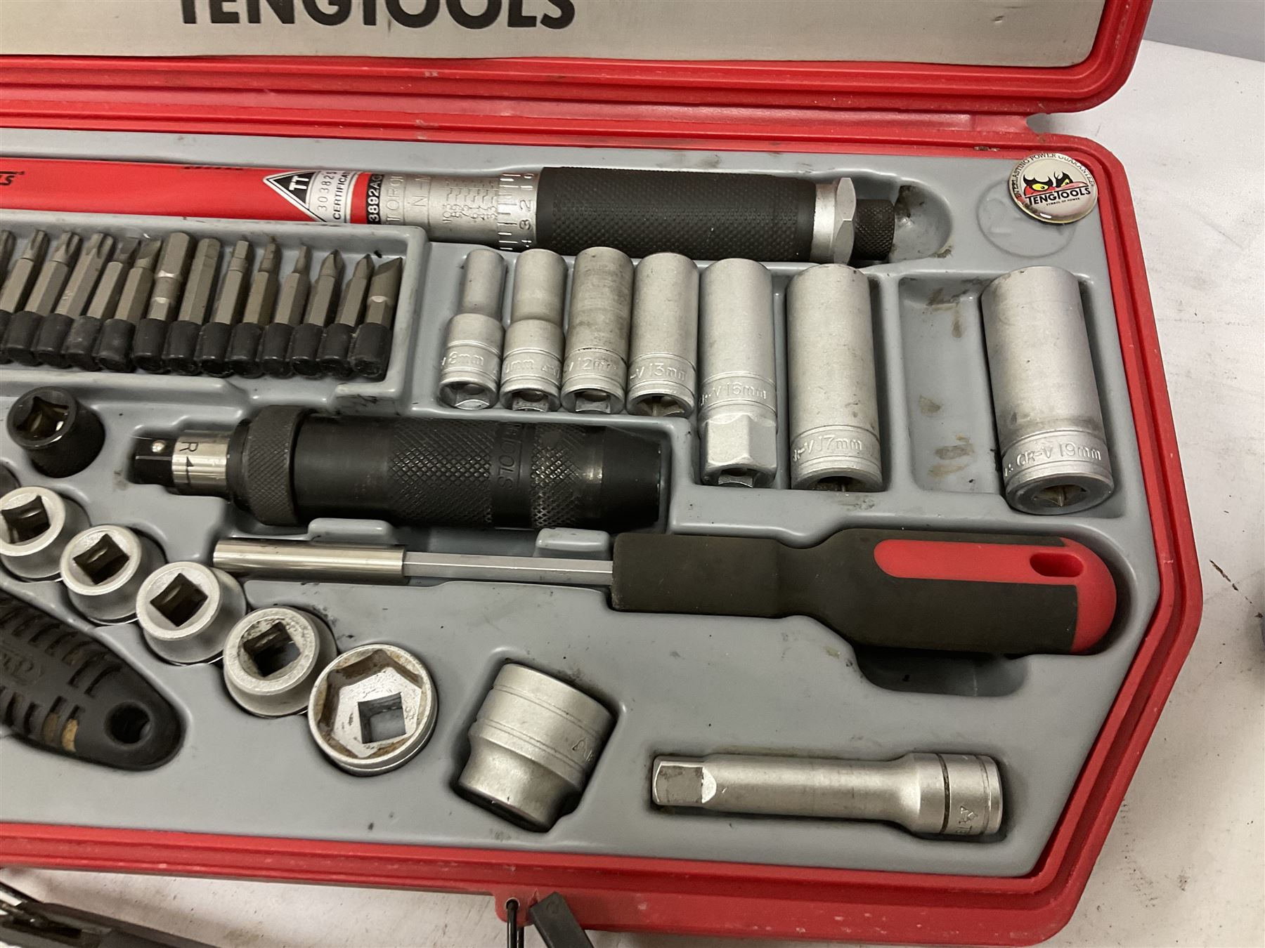 Mr Teng Tools 49 socket and spanner set in case (lacking 18mm), together with Dremel Multipro electric rotary tool
