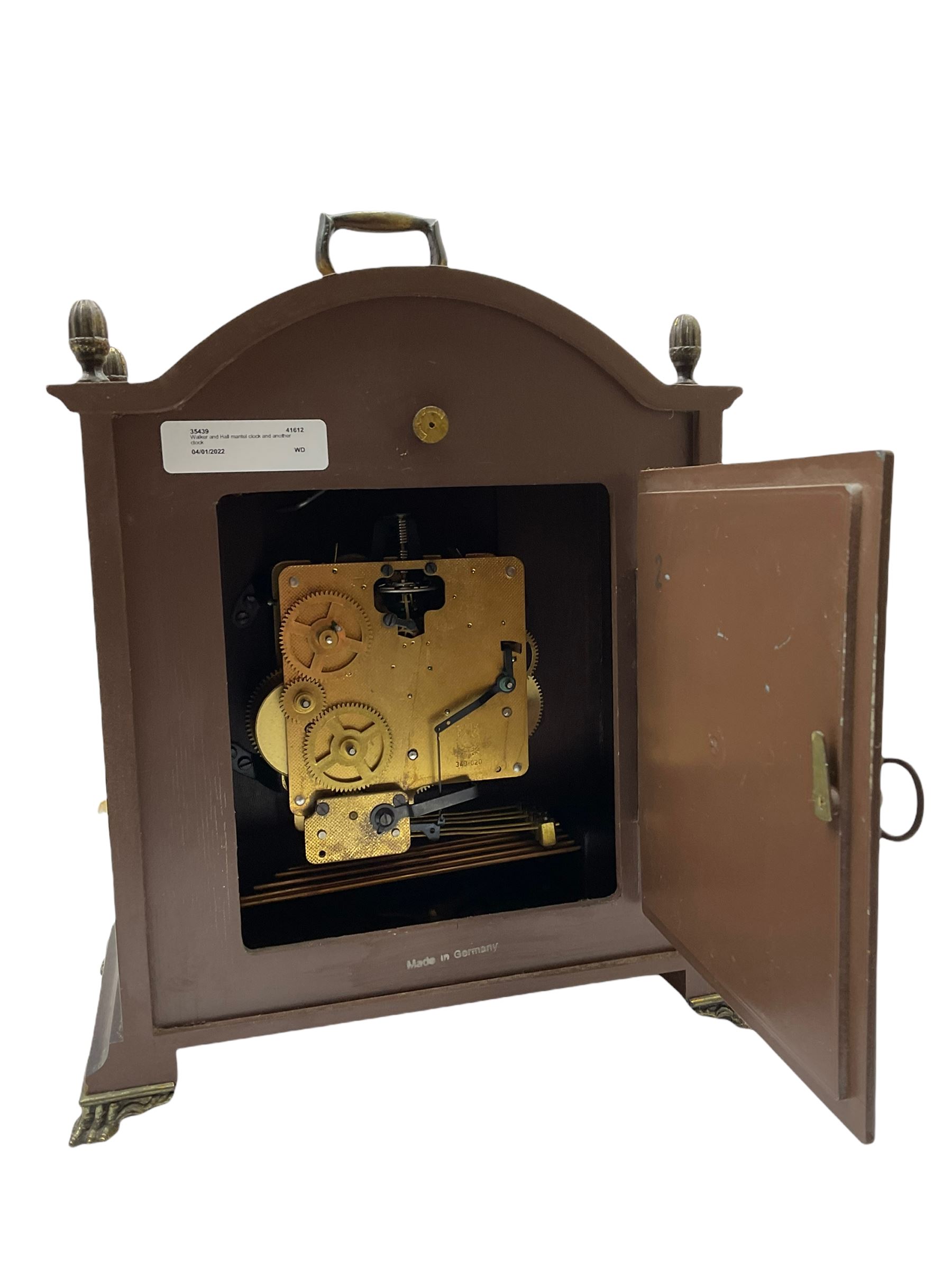 A late 20th century Westminster chiming mantle clock, chiming the hours