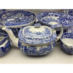 Spode Italian pattern blue and white ceramics, including serving bowl, butter dish, six side plates, five bowls etc