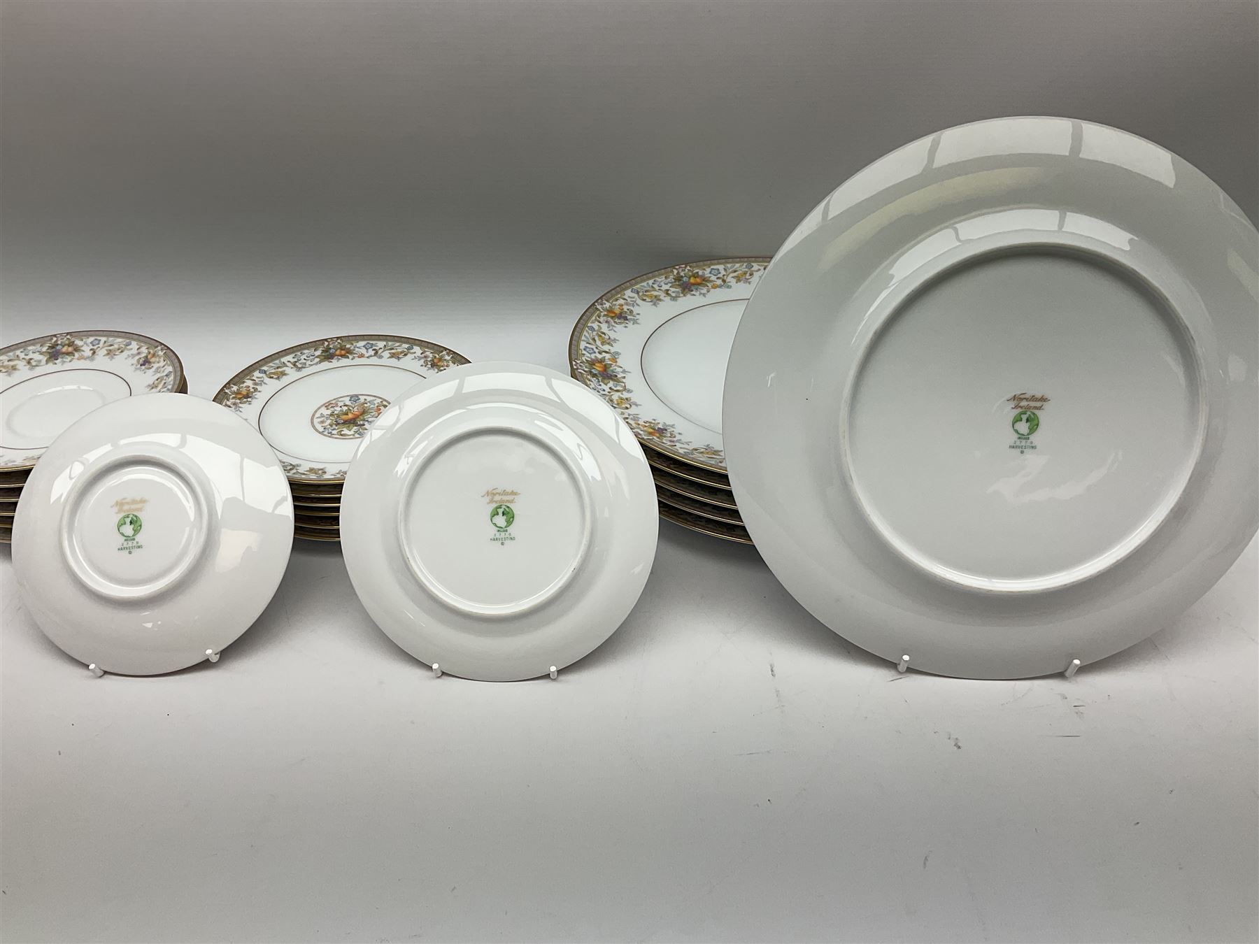 Noritake Ireland tea and dinner wears, comprising of teapot, milk jug, covered sucrier, seven teacups and saucers, seven dessert plates, six dinner plates, seven side plates, five bowls two serving dishes, one lidded tureen and a gravy boat and dish