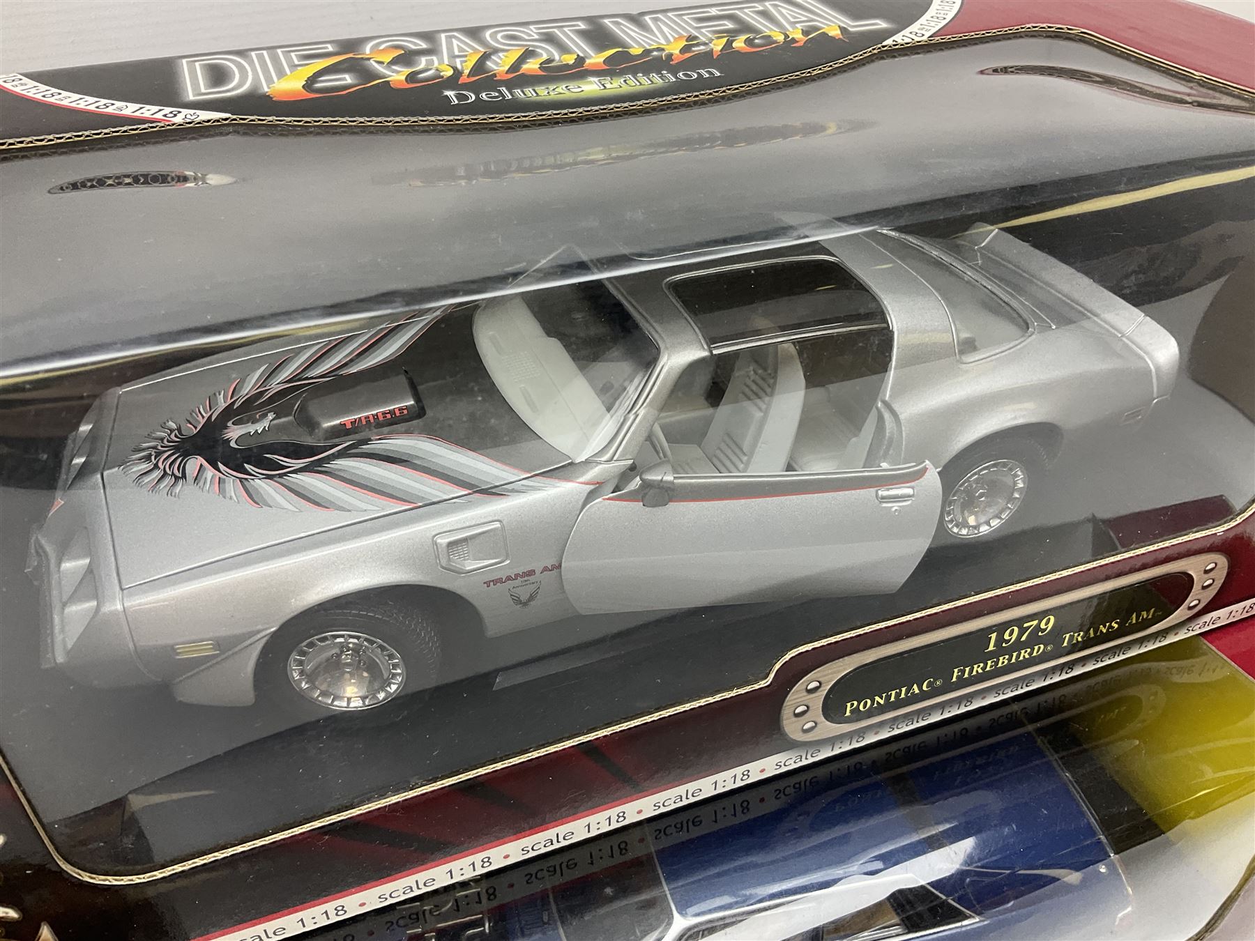 ダイキャストメタル 1979年トランザム 1/18スケールデラックス