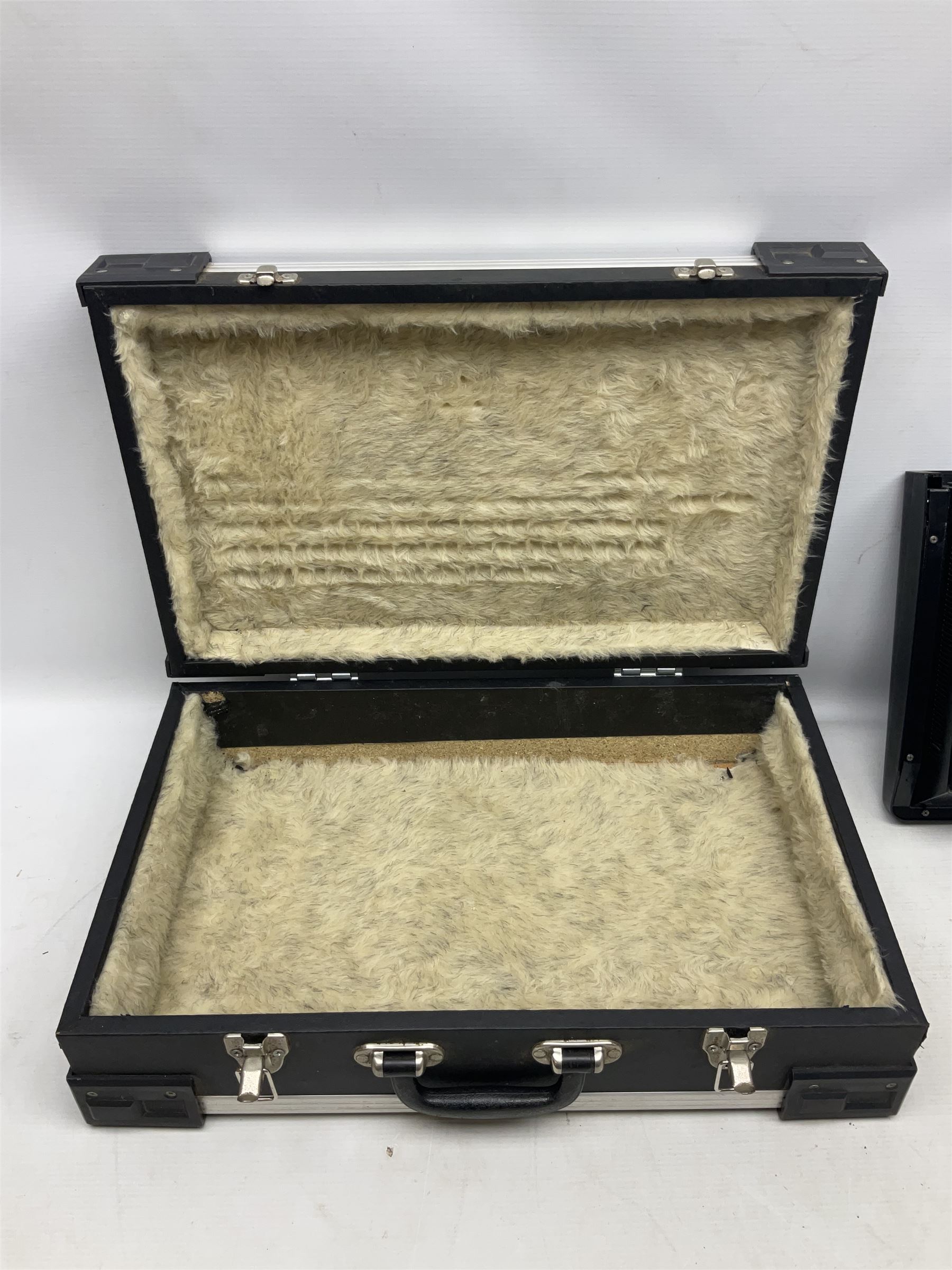 General Music Minipower 12 Digital Signal Processor, serial no.378G940061, L46cm; in fur-lined flight type case with lead