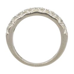 18ct white gold seven stone diamond ring, London 1981, total diamond weight approx 1.00 carat