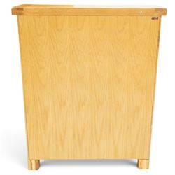 Contemporary solid oak open bookcase, rectangular top over three shelves, on chamfered square feet