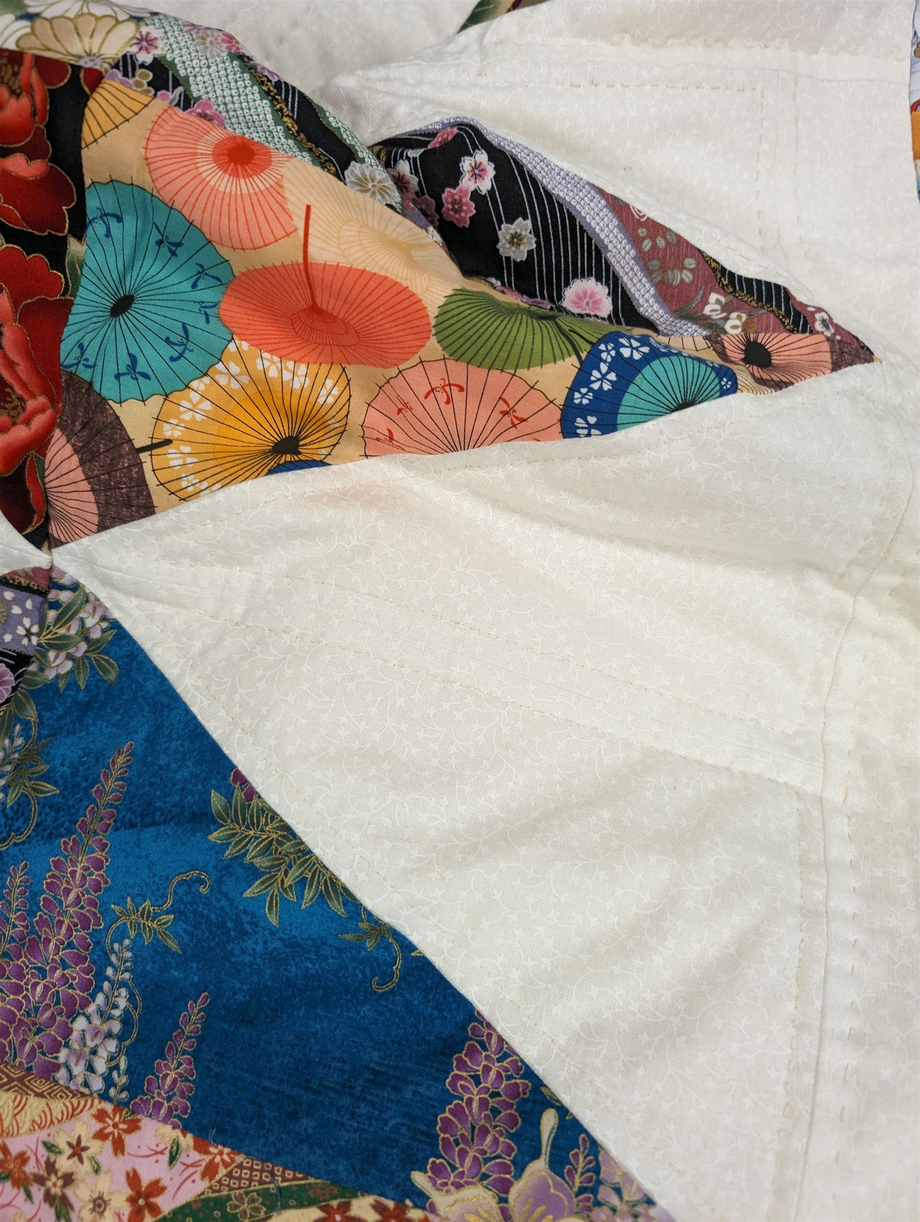 Rapport wooden wall clock, pair of glass table lamps, quilt with Japanese fabric, other lamps, etc