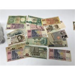 Harry Potter 'Gringotts Savings Book Coin Collection', various commemorative crowns, pre-decimal coinage, United States of America one dollar banknote etc