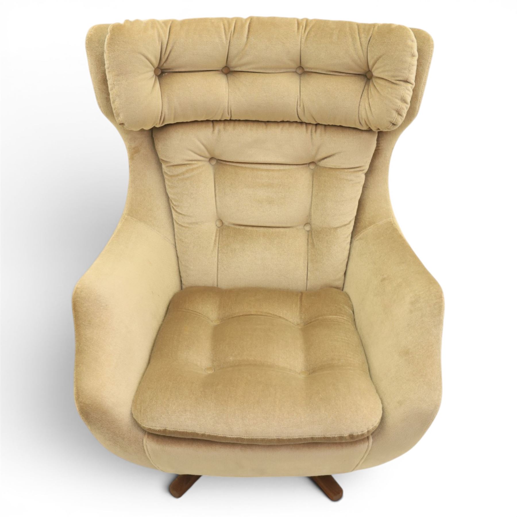 Parker Knoll - 'Blofeld' type model 1028 Statesman swivel chair, upholstered in grey velvet fabric, raised on a teak five point base  
