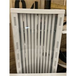 Hapro Topaz Laydown Sunbed. - THIS LOT IS TO BE COLLECTED BY APPOINTMENT FROM DUGGLEBY STORAGE, GREAT HILL, EASTFIELD, SCARBOROUGH, YO11 3TX