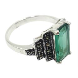 Silver marcasite and green stone stepped design ring, stamped 925