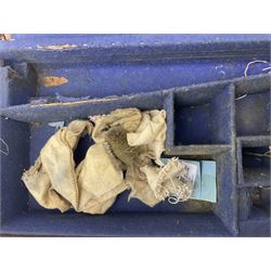 19th/early 20th century brass bound leather shotgun case with fitted interior to accommodate 72cm (28.25