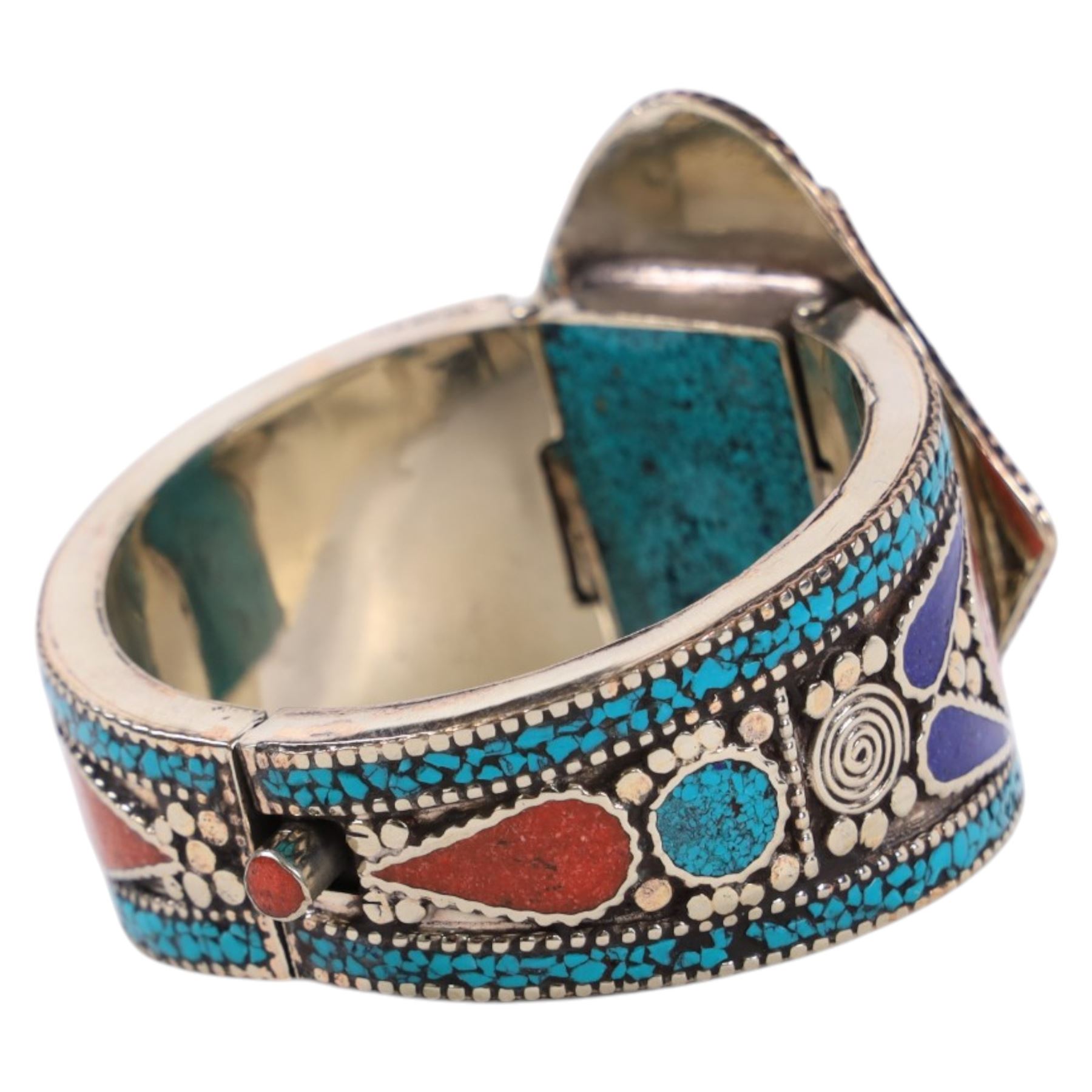 Tibetan style cuff, inlaid with turquoise and lapis lazuli, D7cm