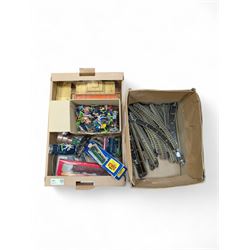 Hornby Dublo Co-Bo diesel locomotive, boxed, one other Hornby steam locomotive, Hornby accessories, four Minic cars and a collection of Deetail soldiers 