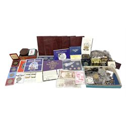 Great British and World coins and banknotes, including pre-decimal coinage, Queen Elizabeth II 2003 and 2005 five pound coins, various commemorative crowns,  Bank of England one pound notes, Canada 1967 silver dollar, three The Reserve Bank of New Zealand one pound notes and two ten shilling notes, Switzerland 1953 five francs, pre-Euro and other coins etc