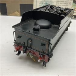 Oakville Kits '0' gauge - constructed and painted Great Western Star Class 4-6-0 locomotive 'Knight of the Golden Fleece' No.4016 and tender; in original kit box with paperwork