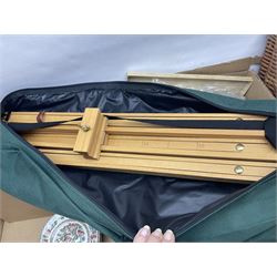 Indian tree tea wares, a quantity of diecast vehicles, glass vase and cover, Daler Rowney Easel in case and other collectables 