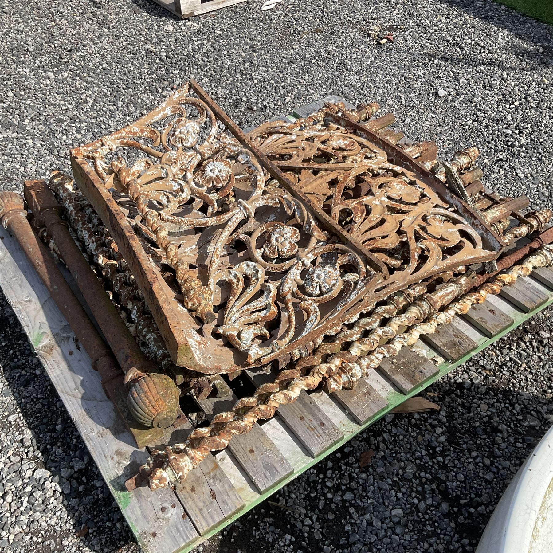 Cast iron staircase balustrade  - THIS LOT IS TO BE COLLECTED BY APPOINTMENT FROM DUGGLEBY STORAGE, GREAT HILL, EASTFIELD, SCARBOROUGH, YO11 3TX