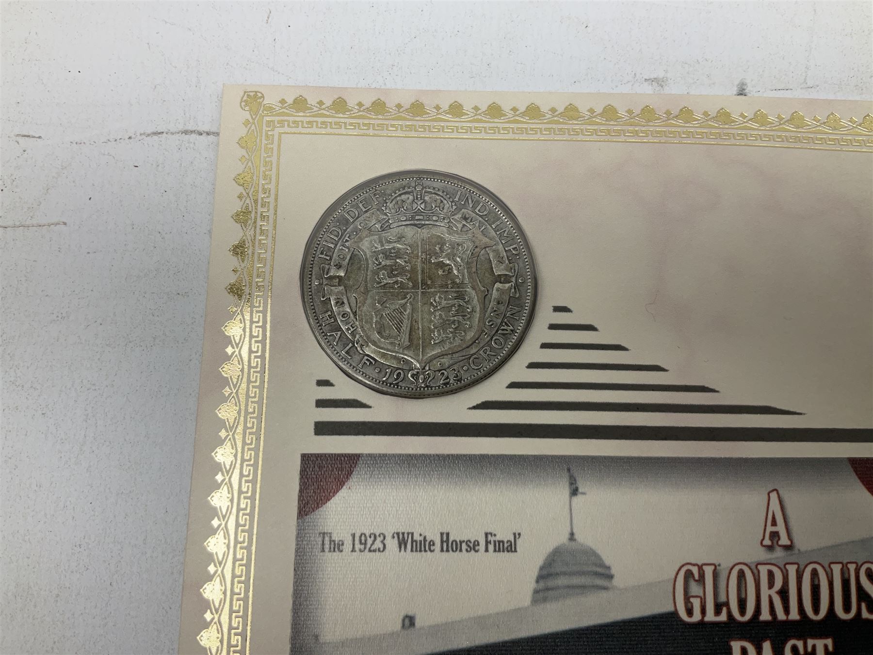 Eight coin covers including, 'Her Majesty Queen Elizabeth II 70th Birthday' containing a 1996 Canadian one ounce silver coin, three coin covers commemorating the 21st Birthday of HRH Prince William each containing a silver coin, '1895 1952 A Tribute to HM King George VI' containing a South Africa 1952 five shilling coin, 'The Notting Hill Carnival' containing a 1998 fifty pence etc (8)