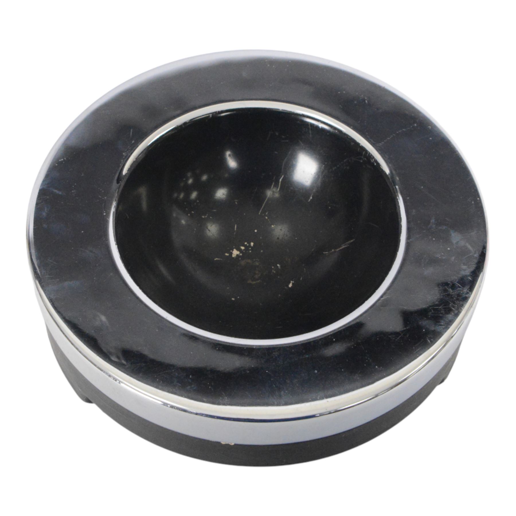 Guzzini - 1970s Italian circular chrome ashtray, designed by Luigi Massoni for Harvey Guzzini, D23cm