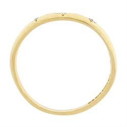 Edwardian 18ct gold gypsy set, three stone old cut diamond ring, Birmingham 1908