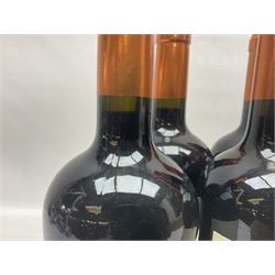 Château de la Grave ‘Caractère', 2019, Côtes de Bourg, 750ml, 14% vol, eight bottles 