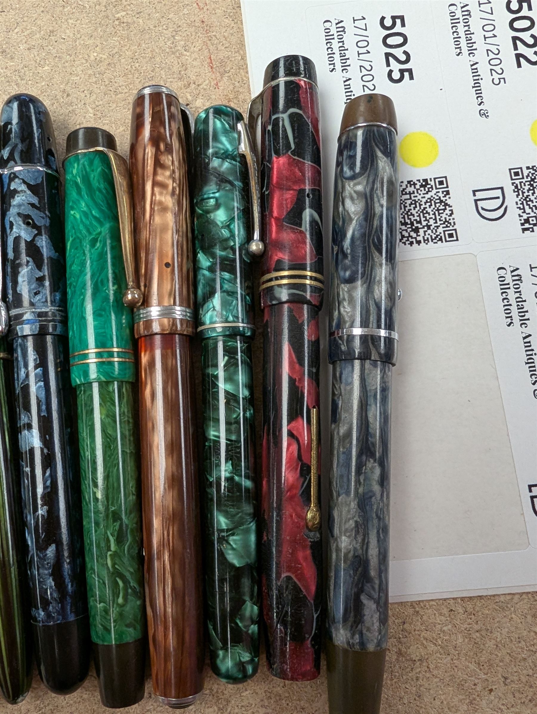 Collection of fountain pens, including Mentmore example with gold nib, Watermans, Platignum Fortis, etc