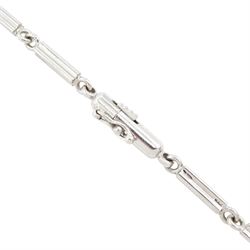 18ct white gold round brilliant cut diamond cluster pendant necklace, Sheffield import mark, total diamond weight approx 1.00 carat