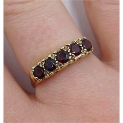 9ct gold five stone garnet ring, hallmarked