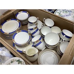 Spodes velamour twin handled mantel vase, together with Royal Doulton wash stand set, Royal Worcester coffee cans and saucers and other ceramics, in six boxes 