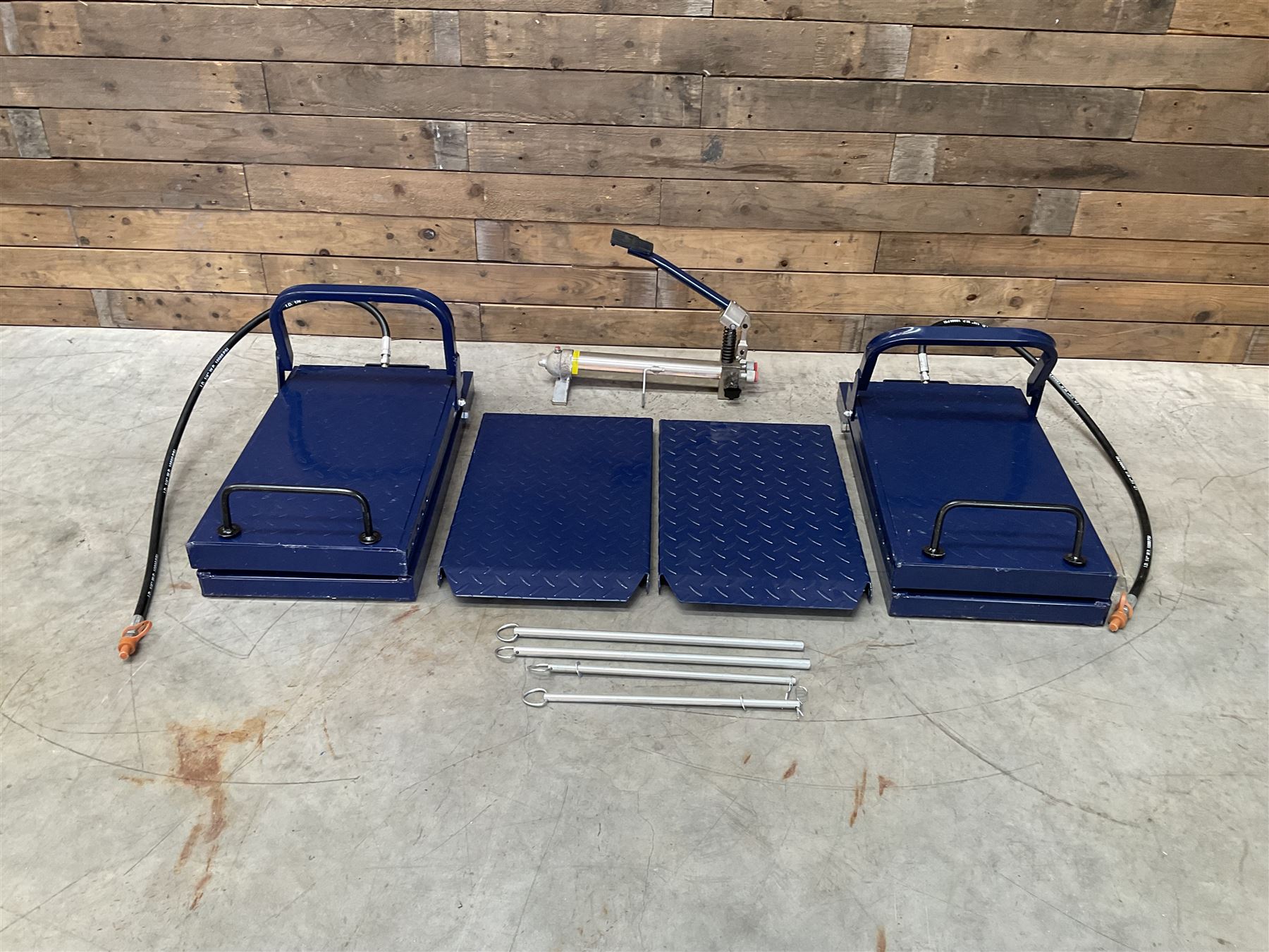 Heavy duty CR06XHD hydraulic vehicle car ramps